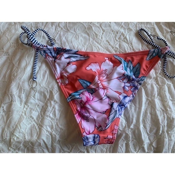 Damsel brand, String bikini bottoms,  Size Large - Picture 2 of 2
